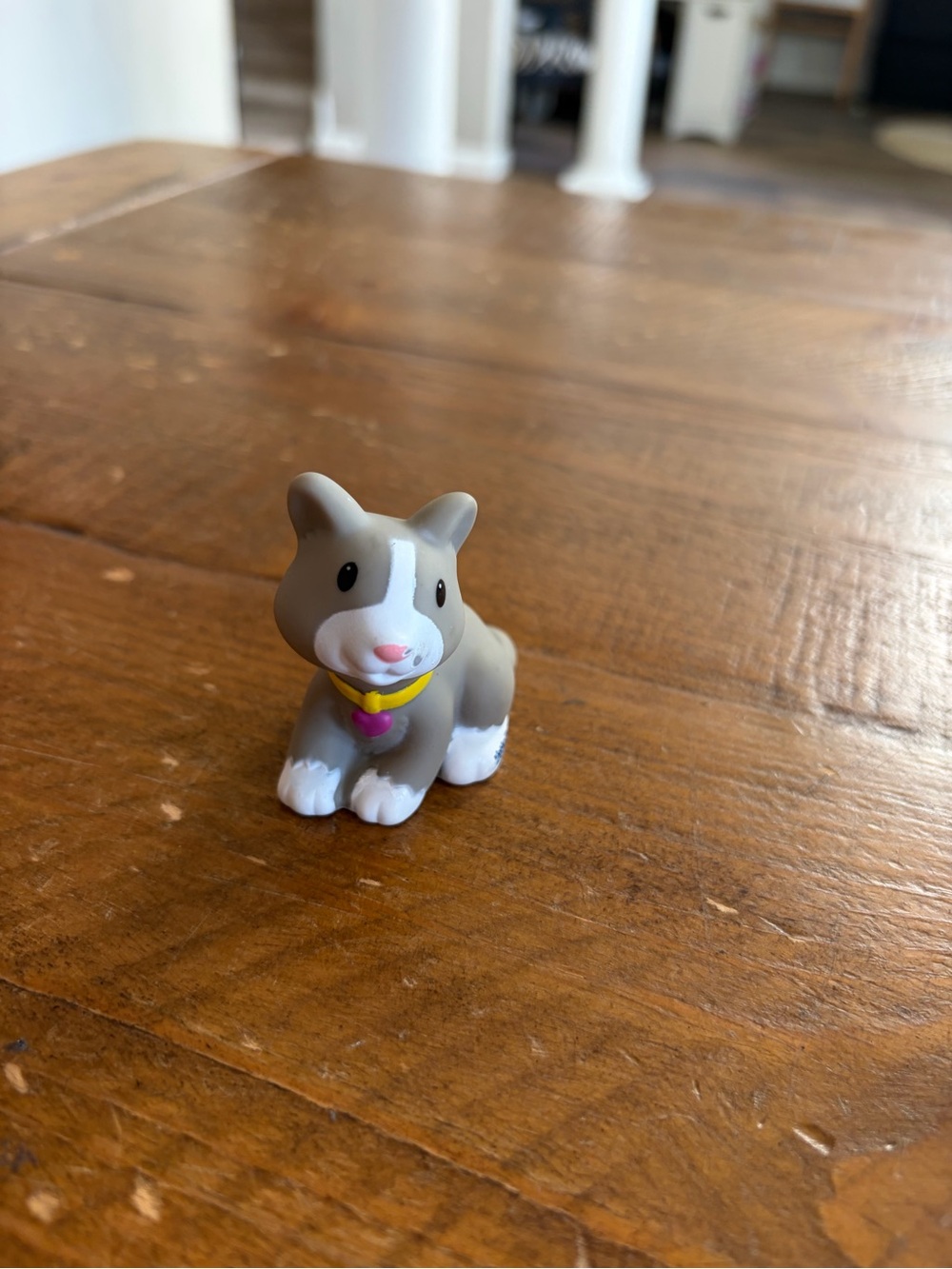 Fisher Price Little People grey cat heart collar as is